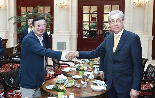 “เหรินเจิ้งเฟย” จับมือ “สมคิด” เตรียมเปิดตัว Huawei Academy ปั้นสตาร์ทอัพไทยด้วย 5G